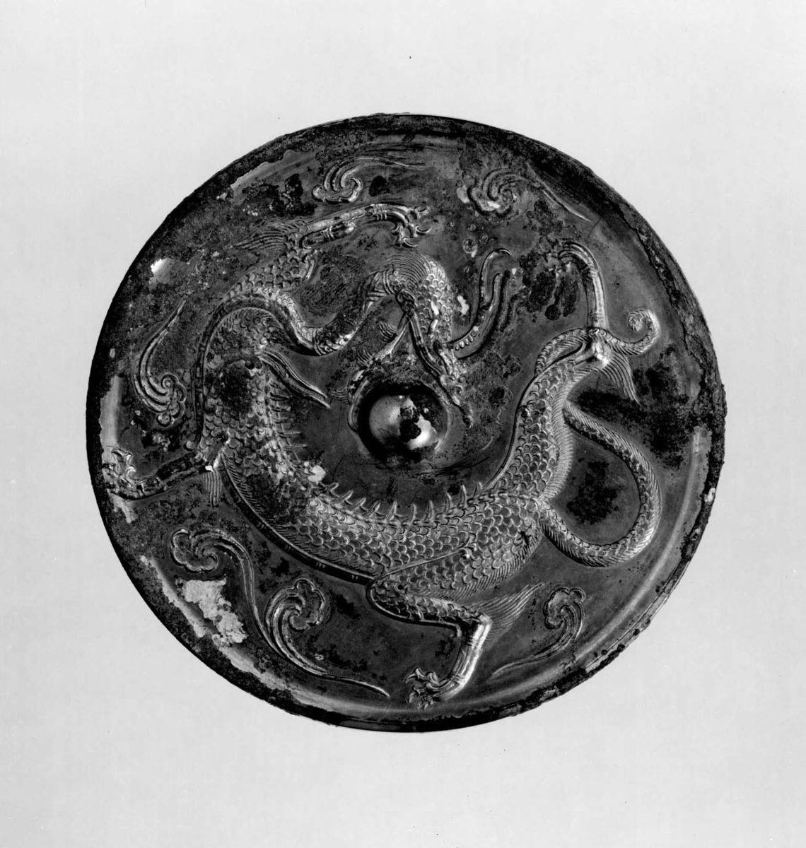 Chinese gilt-bronze figure, Metropolitan Museum of Art collection (historical reference)